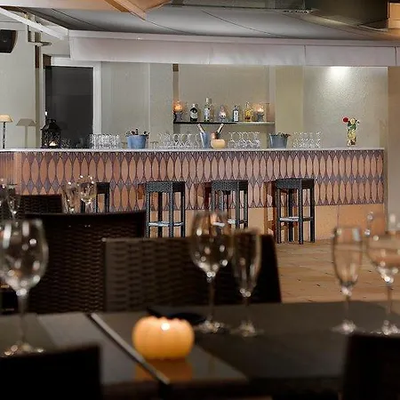 Hotel Hcc Montblanc 3*
